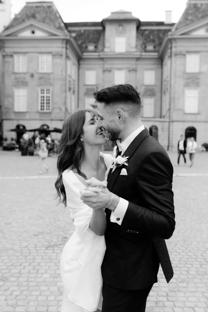 The couple in a square in Zurich